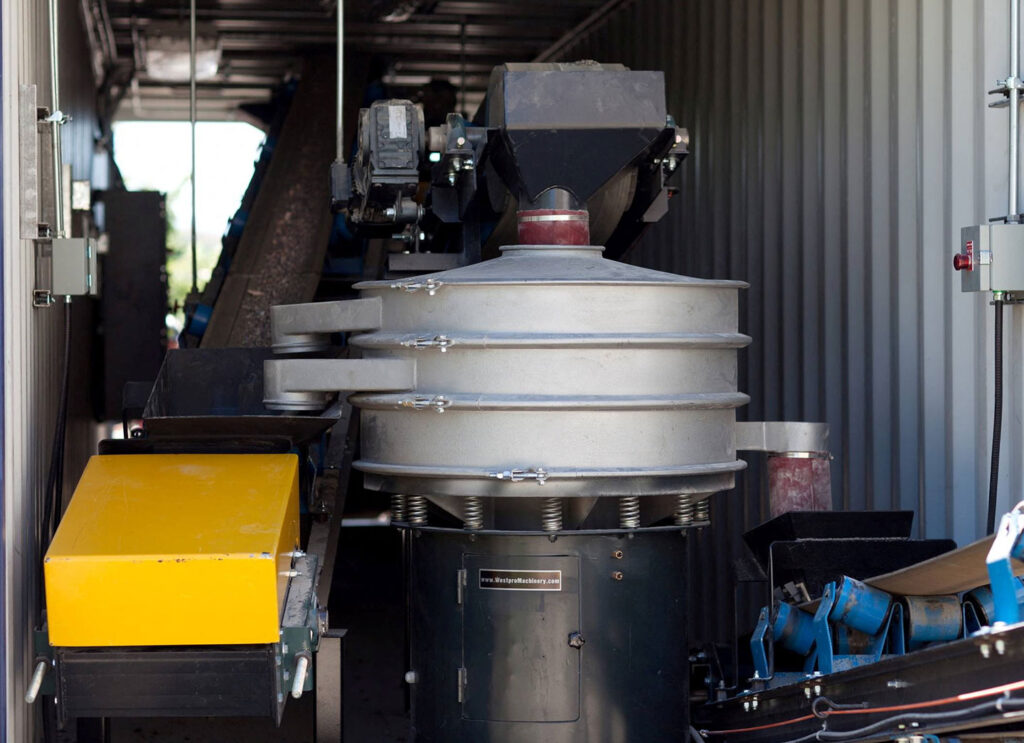 U.S. military developing small refineries for critical minerals